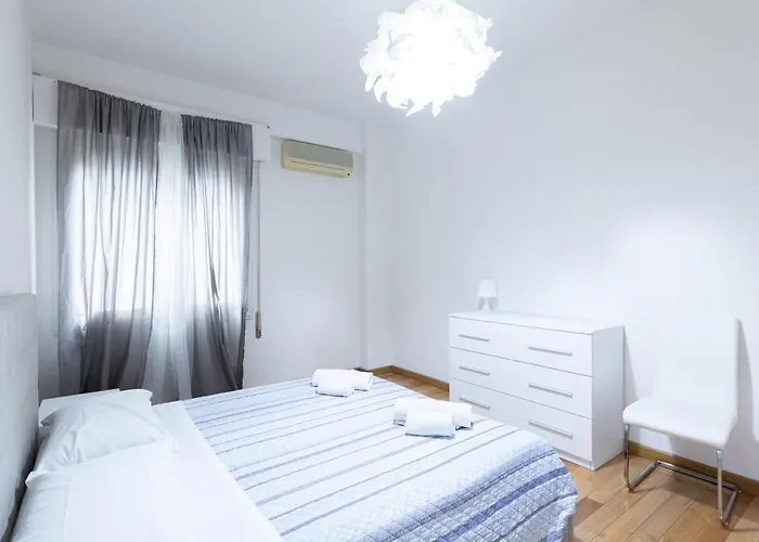 Cesare, Appartamento Bologna