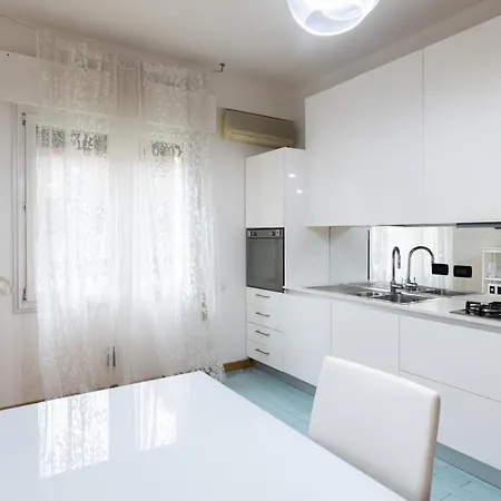 Cesare, By Short Holidays Apartment
