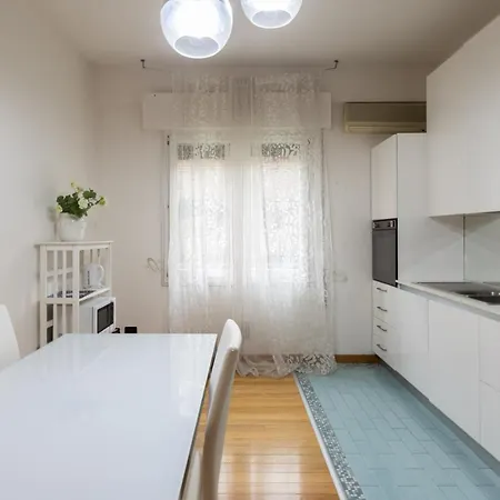 Cesare, By Short Holidays Boloňa